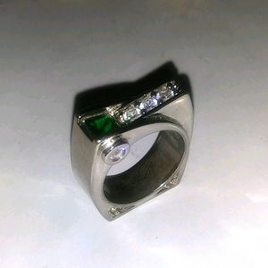 Vintage 925 brutalist emerald ring